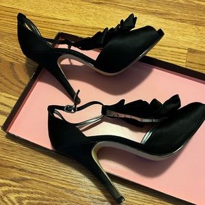 Black high heel dressy shoe
